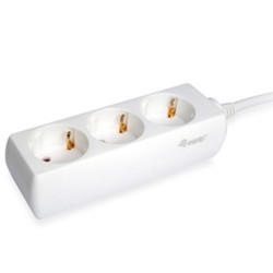 ÷ Regleta alimentacion equip con 3 tomas cable de red de 1.5 metros - 245550
